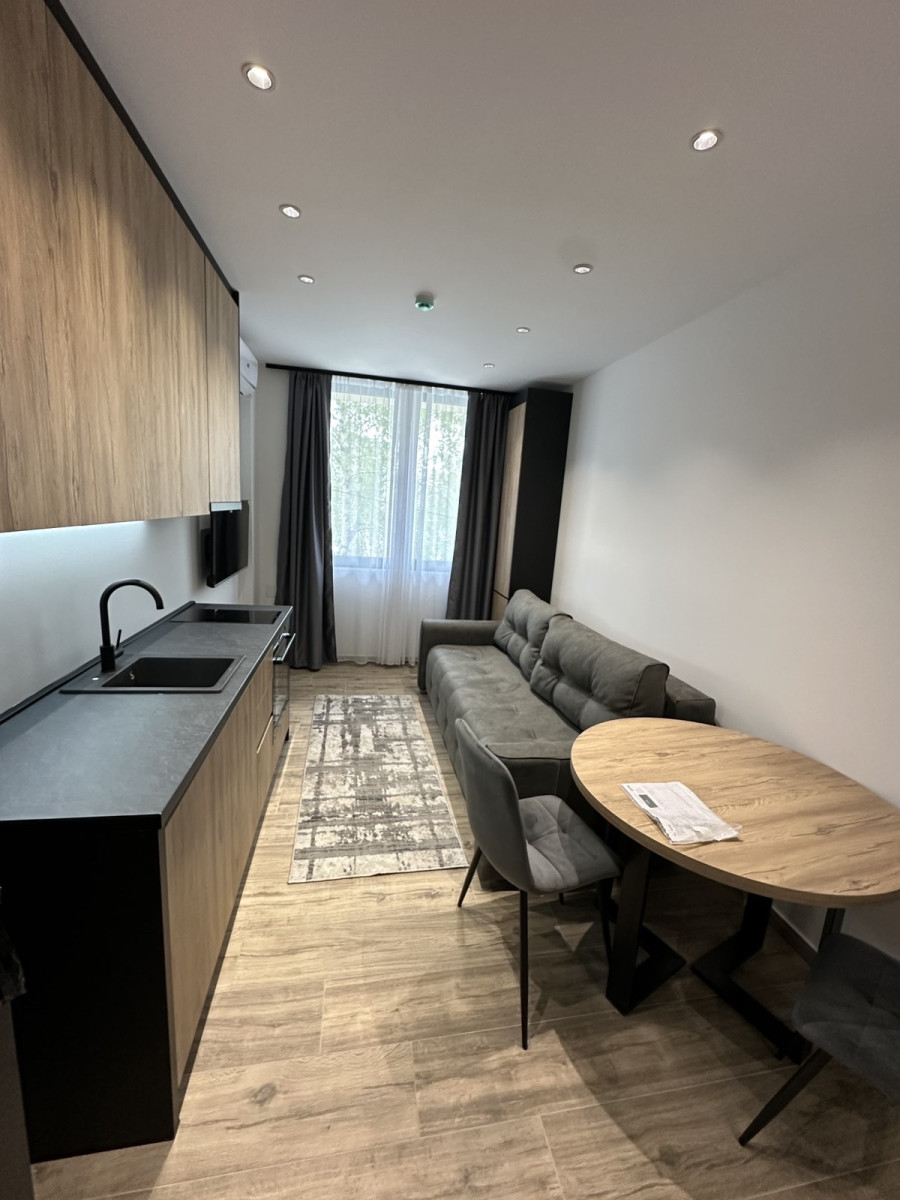 lokal - NOVI SAD - SALAJKA - 9100051