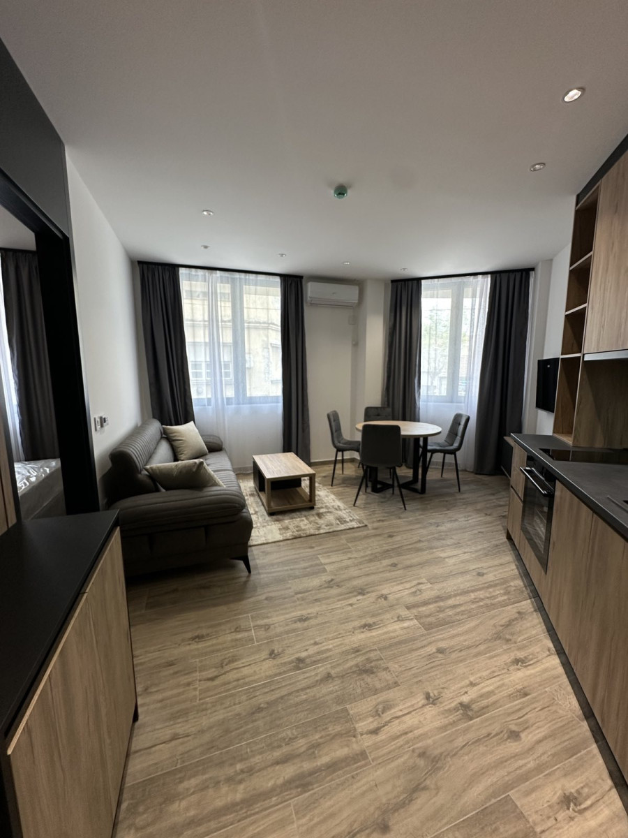 lokal - NOVI SAD - SALAJKA - 9100053