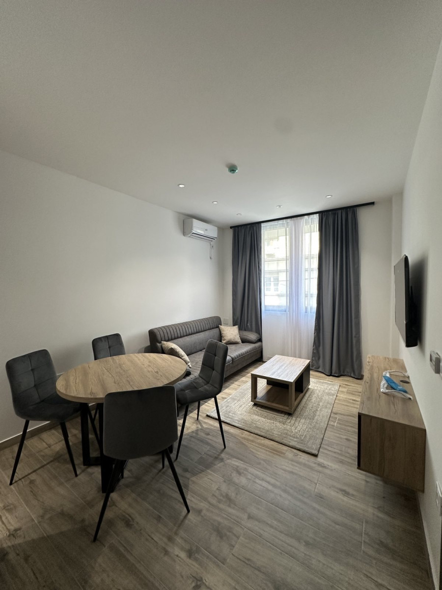 lokal - NOVI SAD - SALAJKA - 9100056