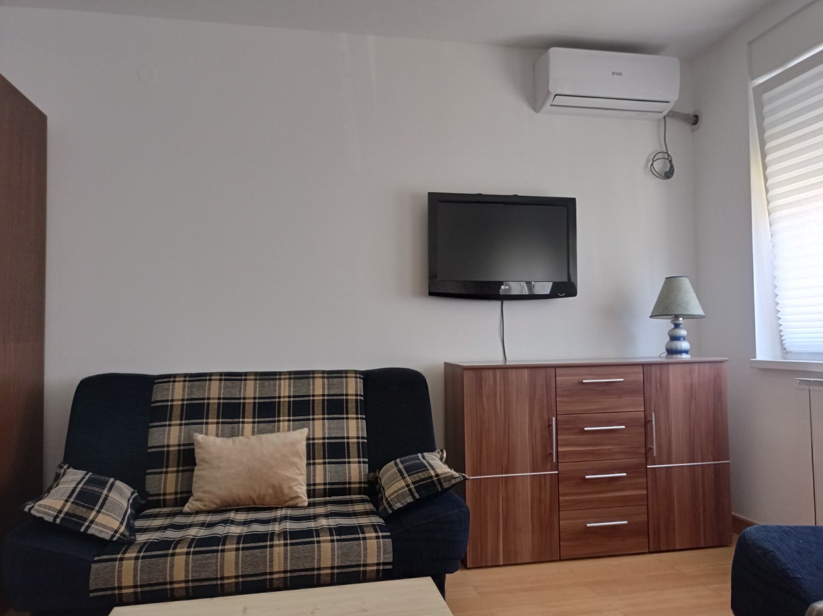 lokal - NOVI SAD - NOVA DETELINARA - 9100068