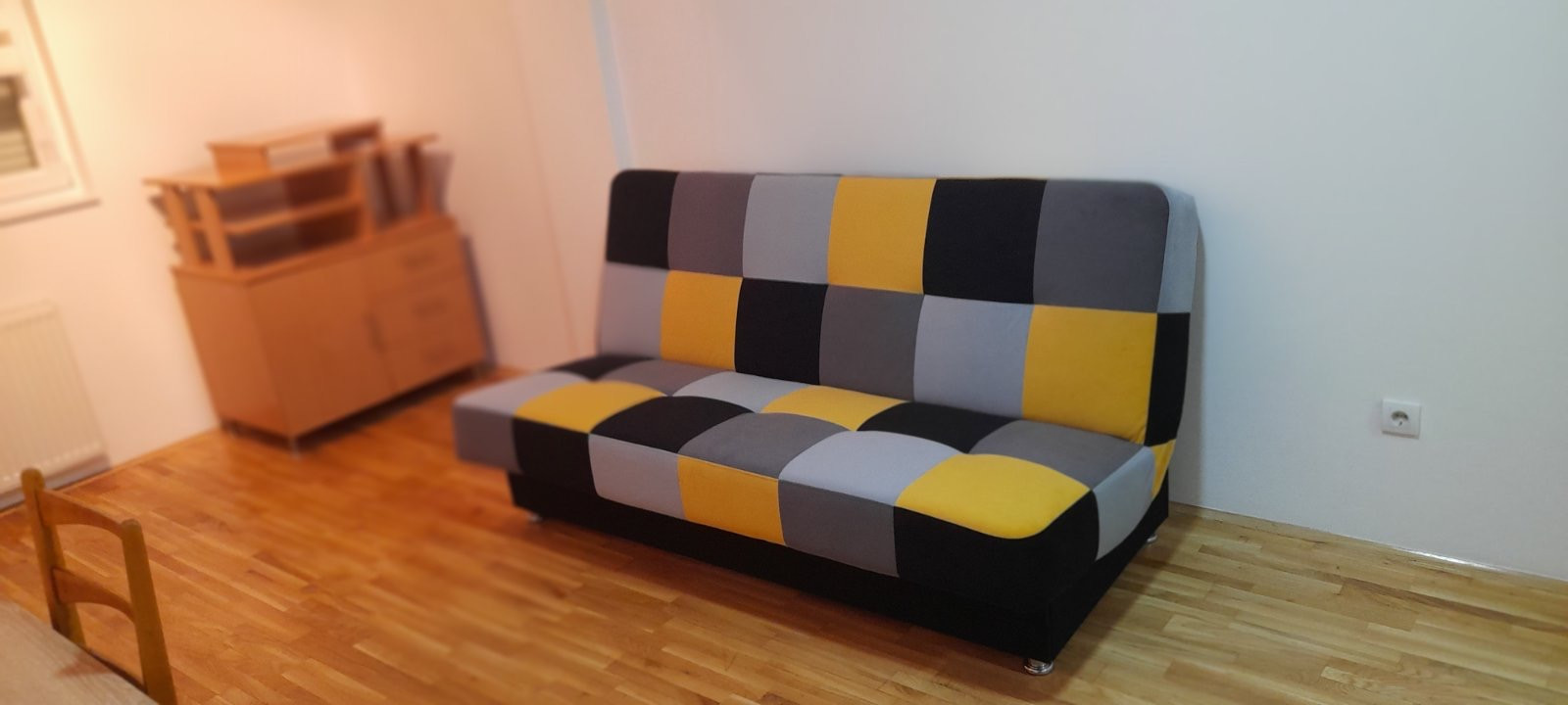 lokal - NOVI SAD - SAJAM - 9100079