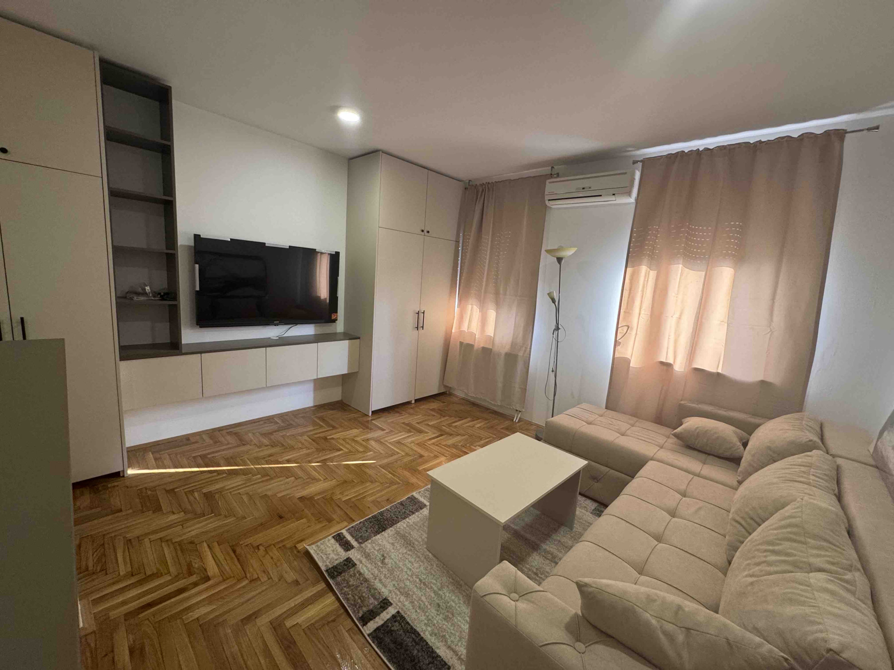 stan NOVI SAD - NOVA DETELINARA - 1042874