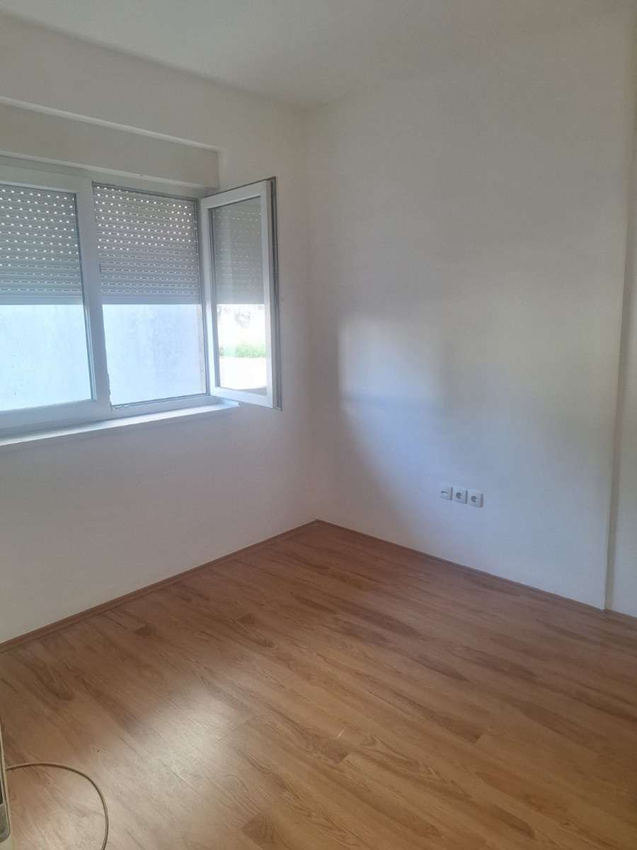 stan NOVI SAD - SAJAM - 1042967